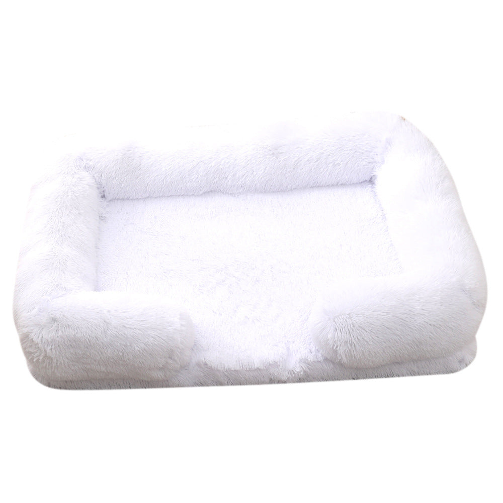 Doghouse Cathouse Plush Round Pet Bed